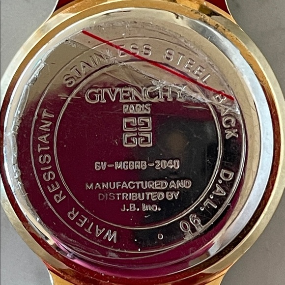 GIVENCHY Vintage 90's Quartz Gold Bracelet Black Dial Women's Watch - Picture 7 of 17